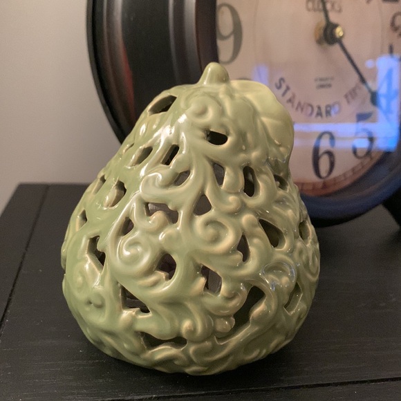 Ceramic Green Pear Room Fragrant - Picture 9 of 10